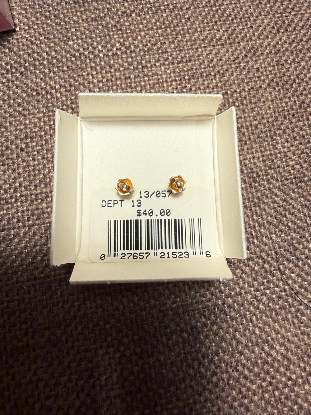 Gold earrings - Picture 2 of 6